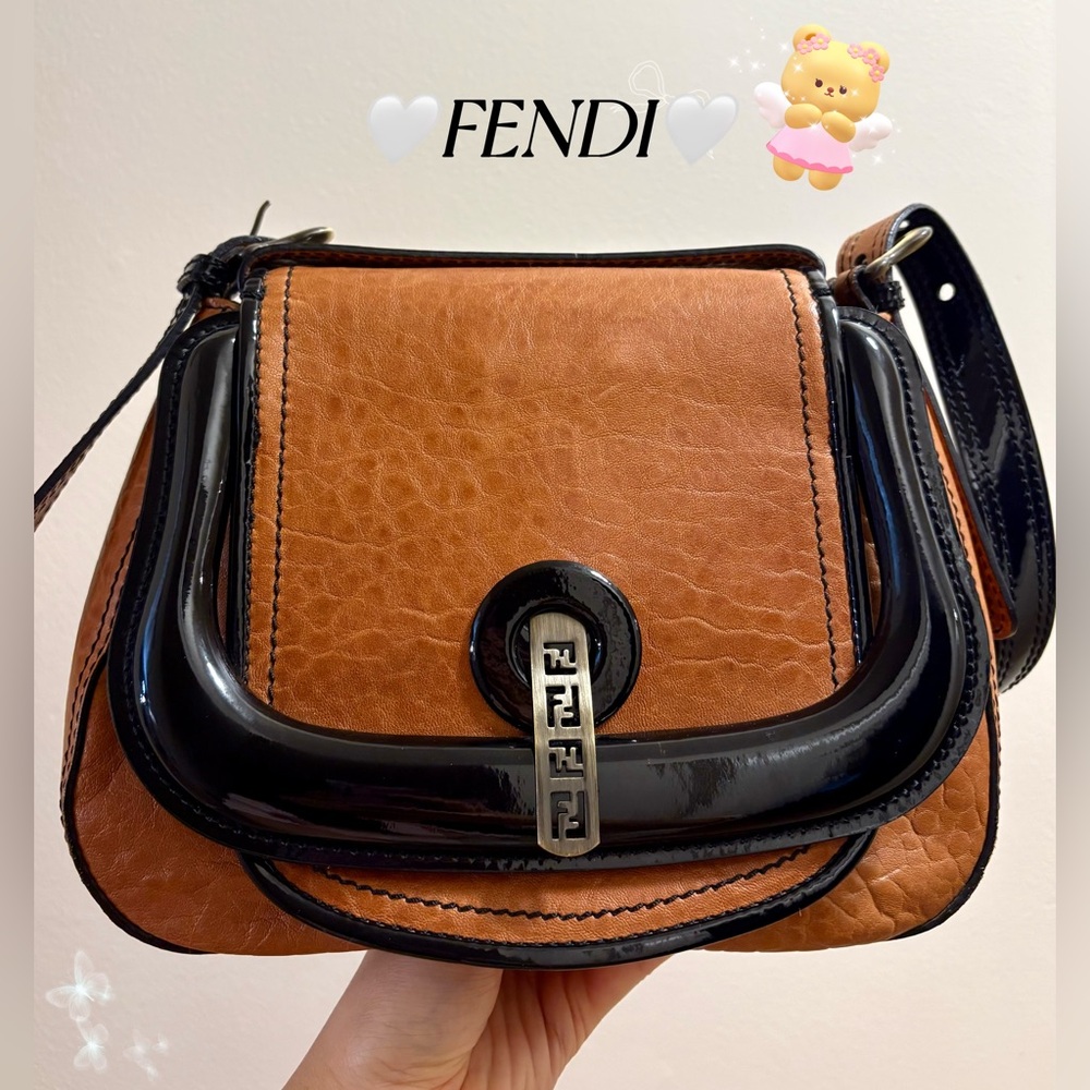 💼Fendi Baguette Pochette FF logo Satchel Bag VTG Y2K Patent Leather✨